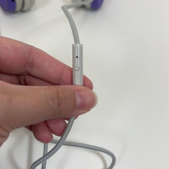 Great Condition LilGadgets Purple Wired Headphones for Kids - Picture 6 of 6